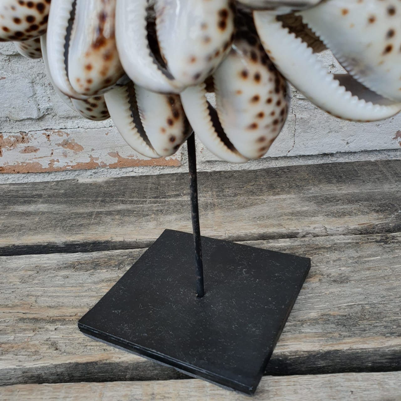 Large Tribal Papua Necklace Stand 2