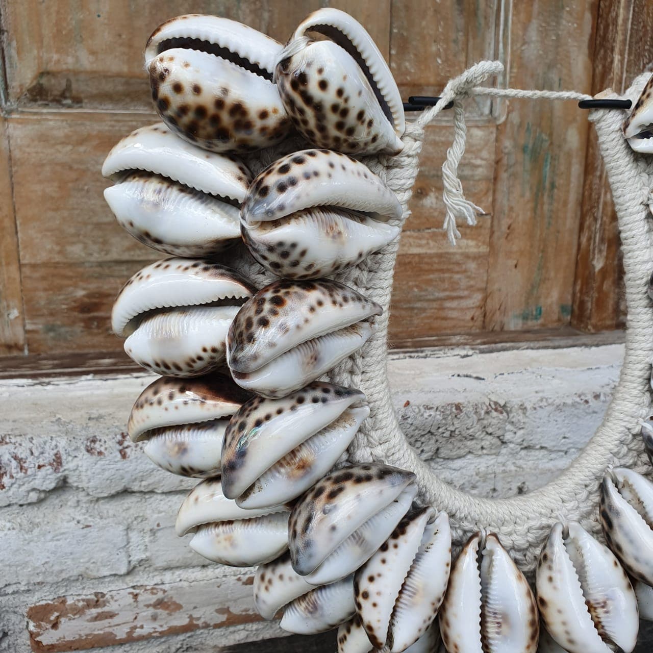 Large Tribal Papua Necklace Stand 2