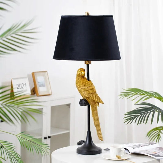 Exquisite Golden Parrot table Lamp