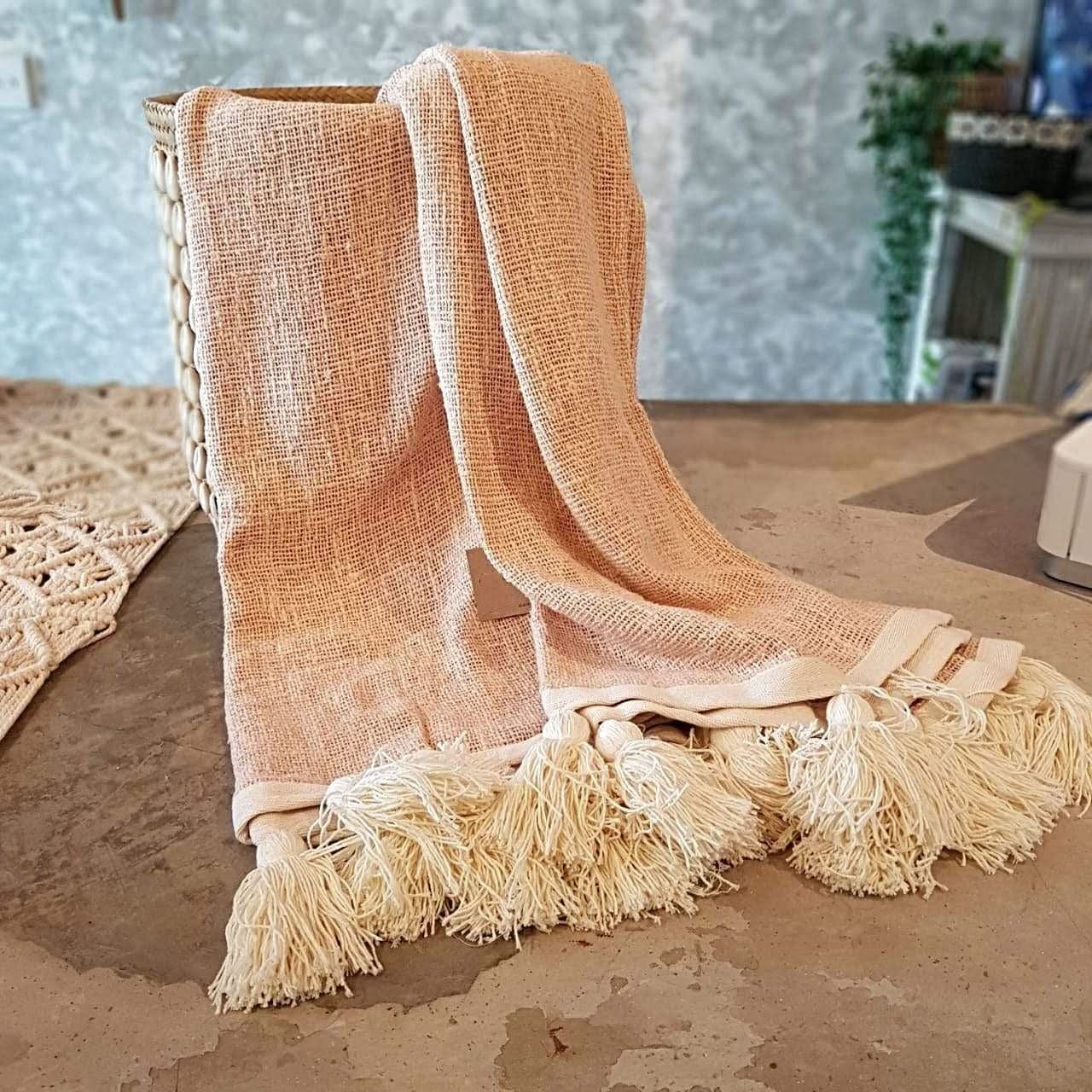 Beautiful pink Throw Blanket With Tassels