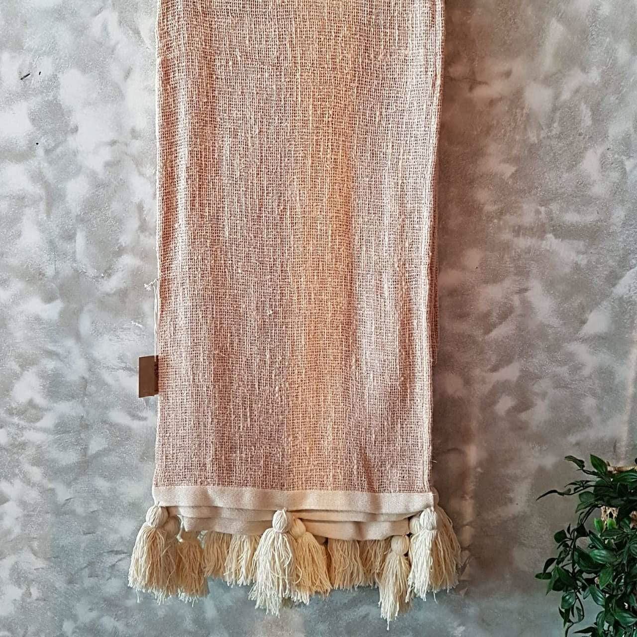 Beautiful pink Throw Blanket With Tassels