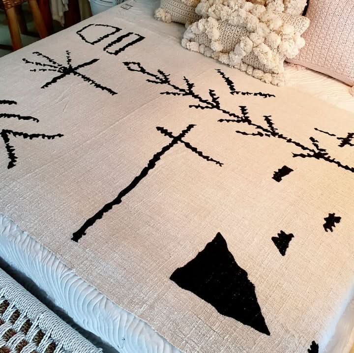 Tribal Fringed Throw Blanket in Black and Ivory