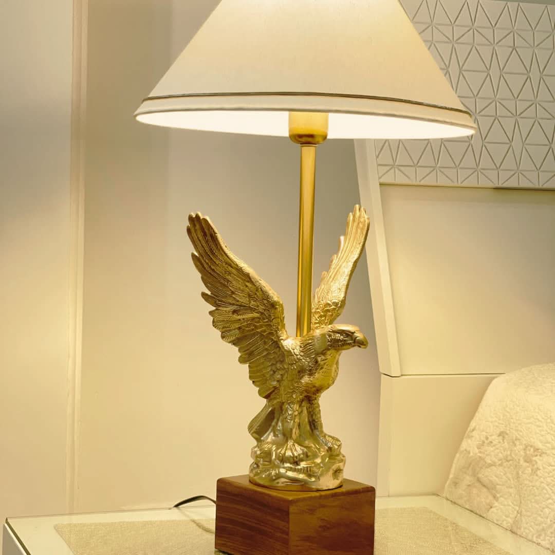 Eagle Table Lamp