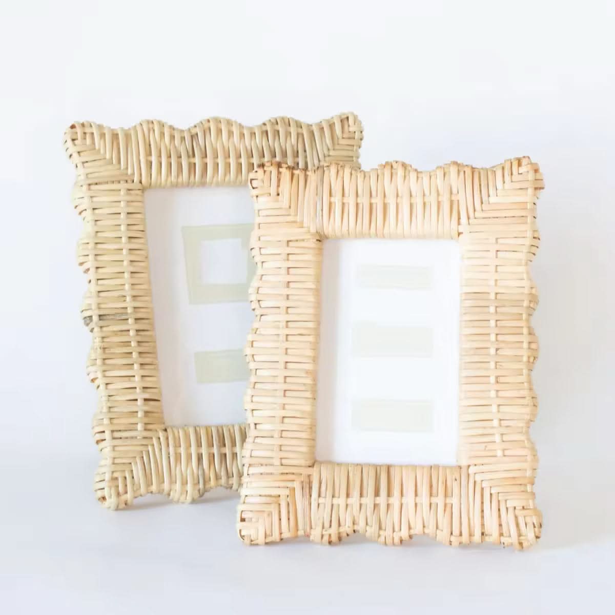 Set of 2 Scalloped Rattan Picture Frames