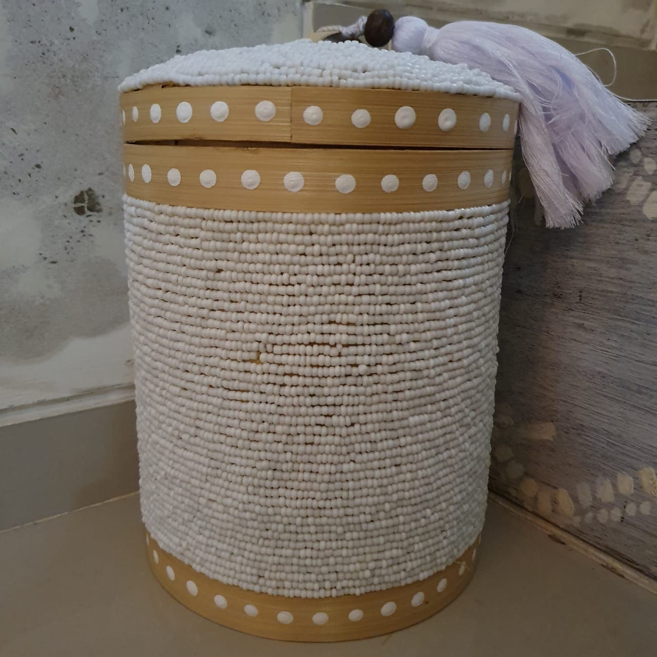 Round Beaded Medium Storage Boxes Bamboo in White