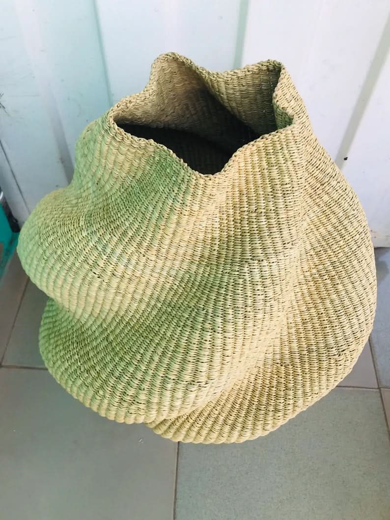 Grand panier de fleurs de Bassabassa torsadé naturel