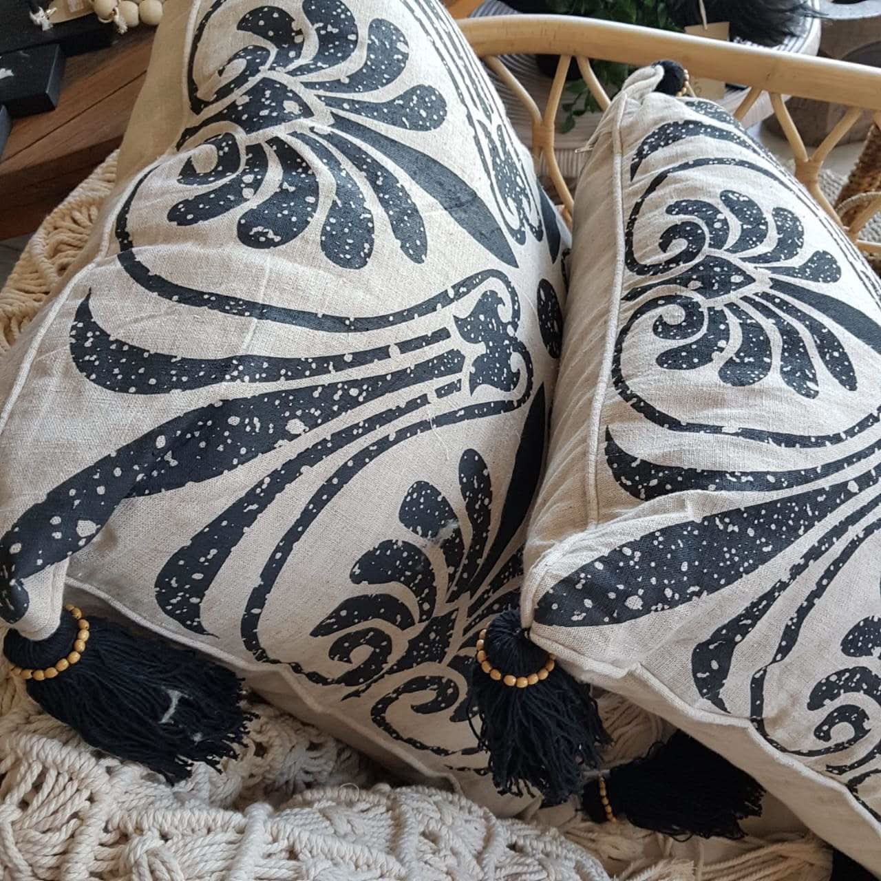 Vintage print with cushion with tassels - bohemian-beach-house