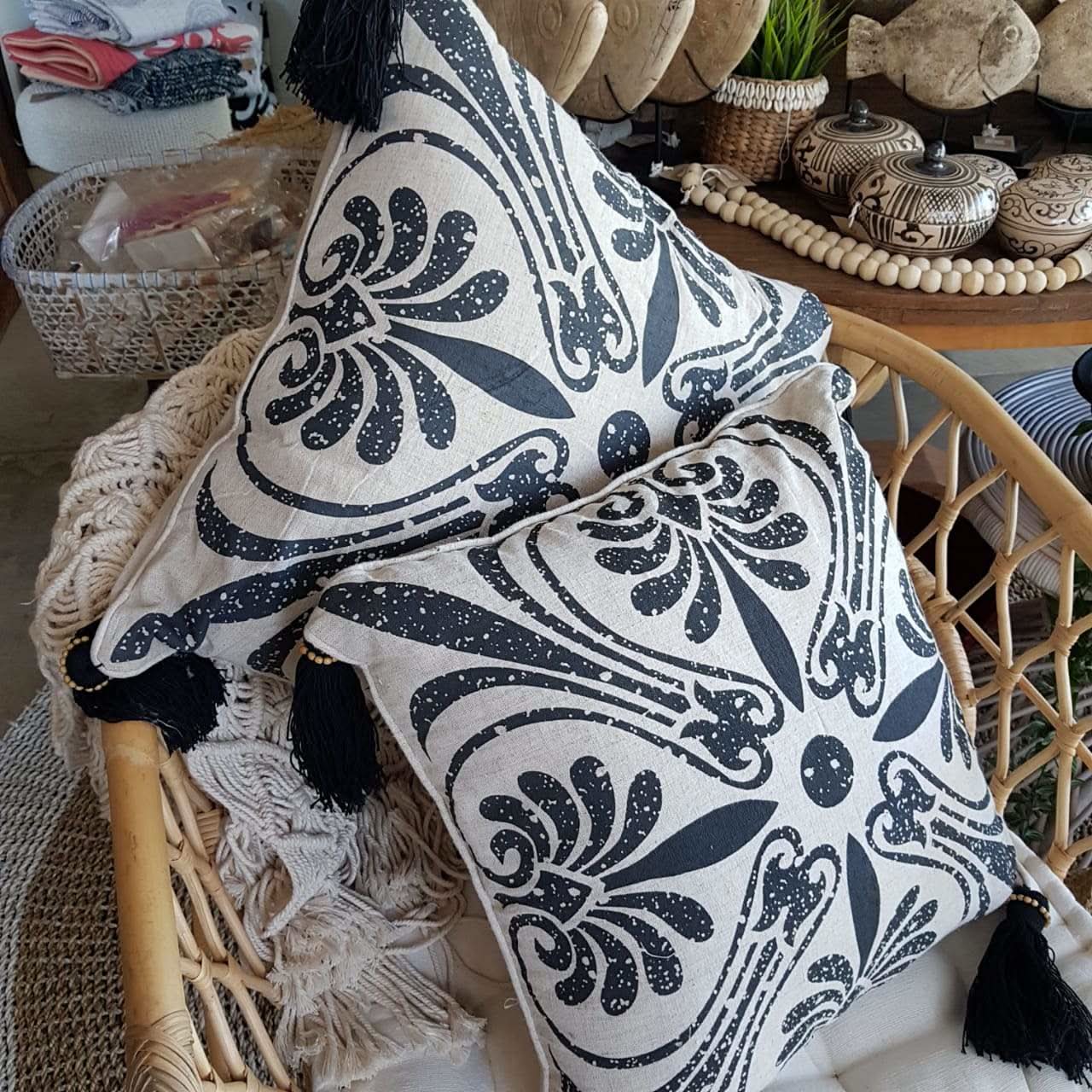 Vintage print with cushion with tassels - bohemian-beach-house