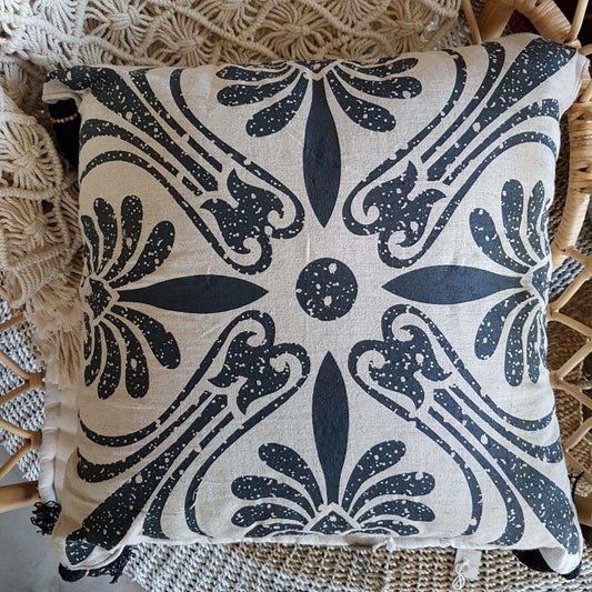 Vintage print with cushion with tassels - bohemian-beach-house