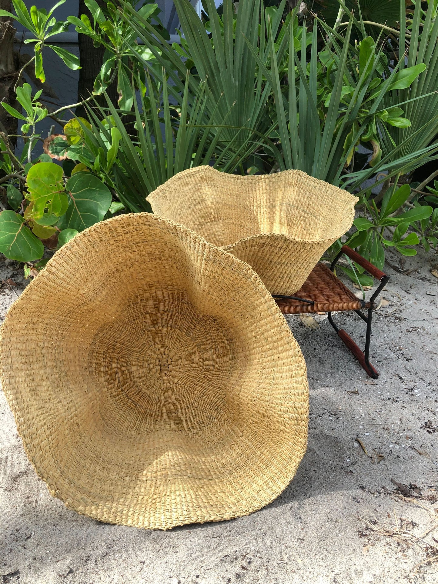 Large Wavy Ghana Basket in Natural