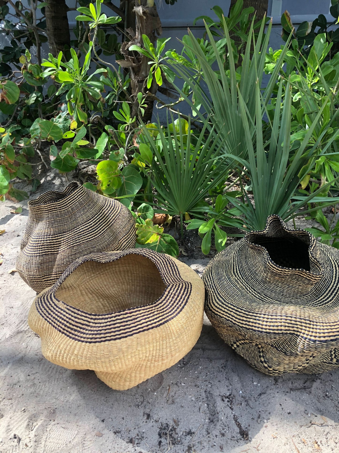 Large twist weave Tribal Ghana Basket in Natural and Black