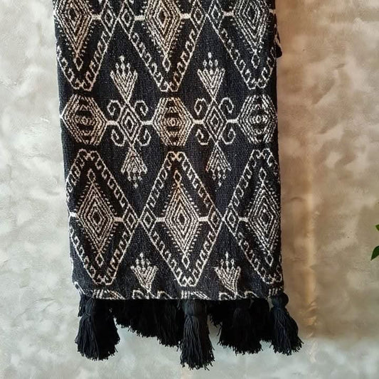 Black and White Tribal Throw Blanket